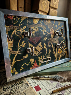 Srebrna ramka na różdżkę z tapetą rodziny Black (2 haczyki)