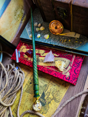 Berło królowej syren o długości 13 i 2/5 cala z nieznanego drewna